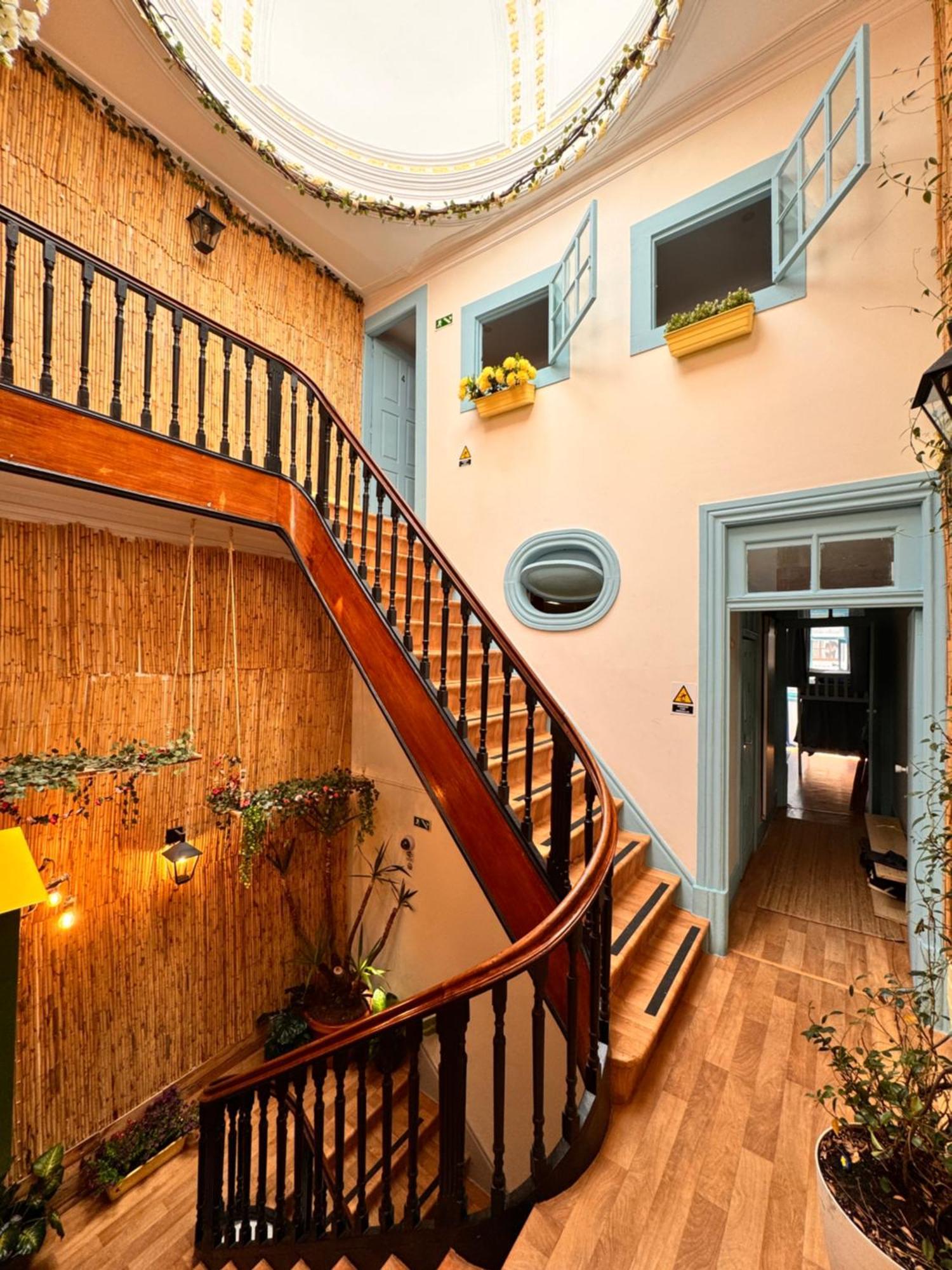 Samba Guesthouse Porto Bagian luar foto