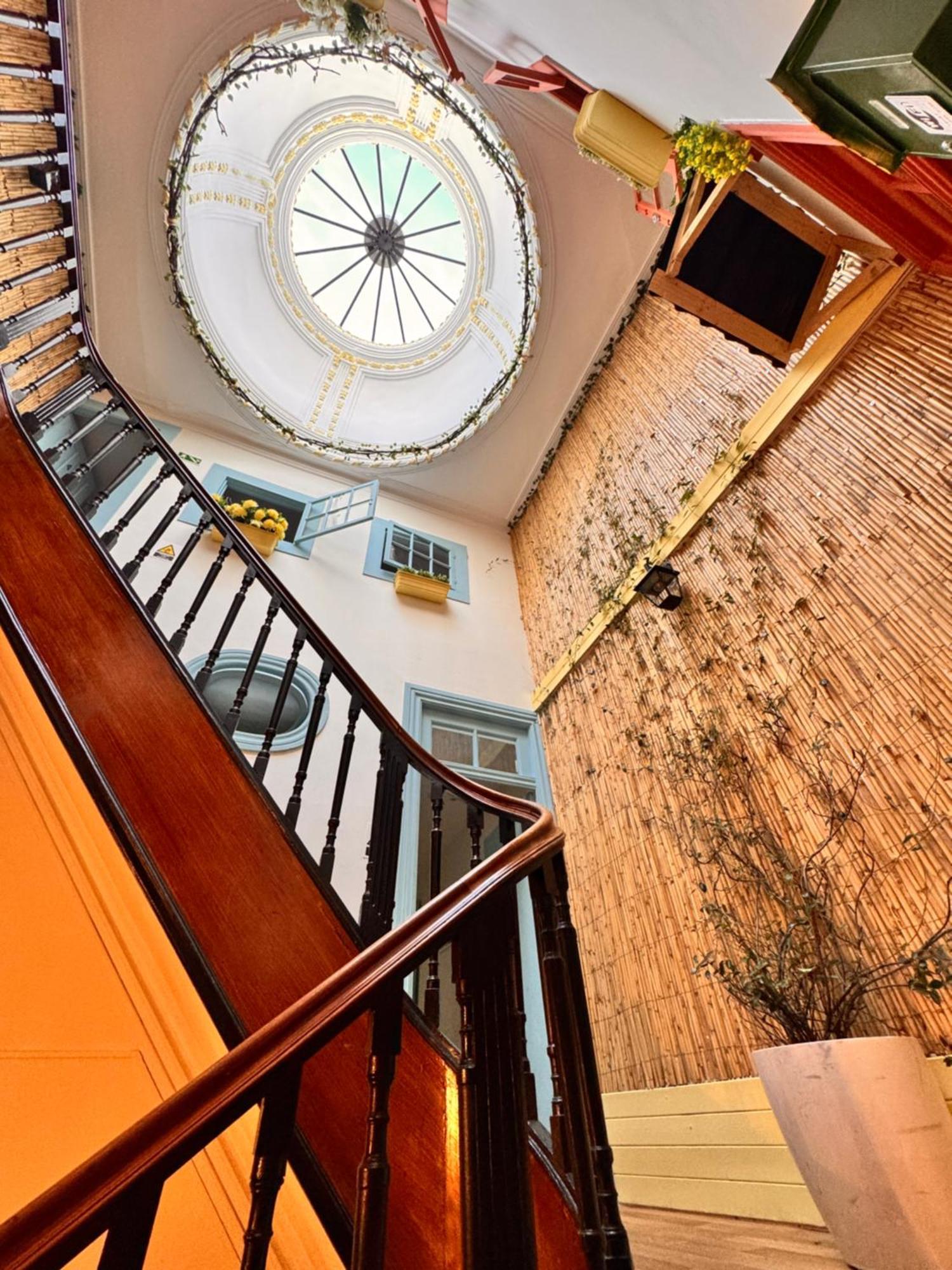 Samba Guesthouse Porto Bagian luar foto