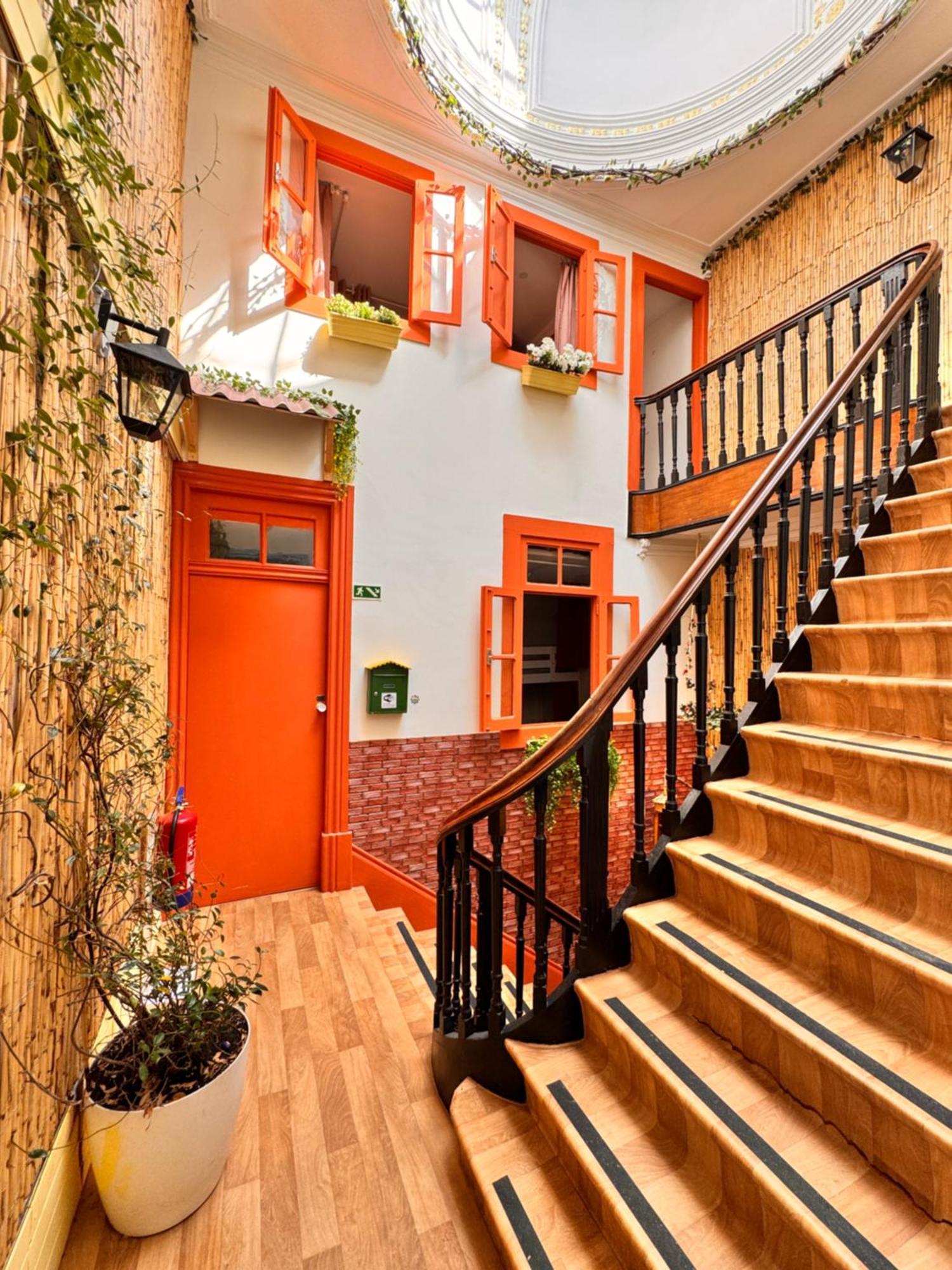 Samba Guesthouse Porto Bagian luar foto