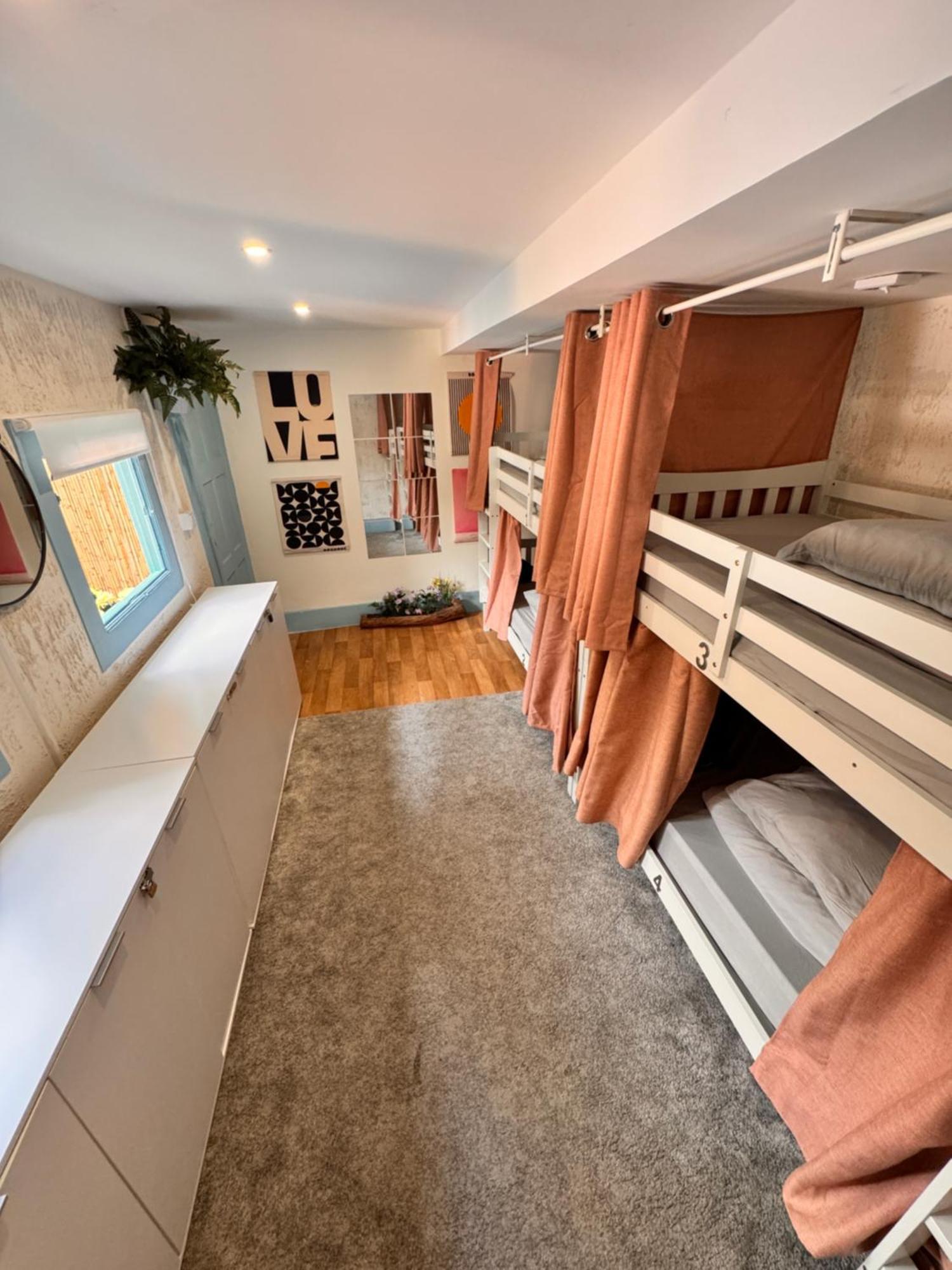 Samba Guesthouse Porto Bagian luar foto